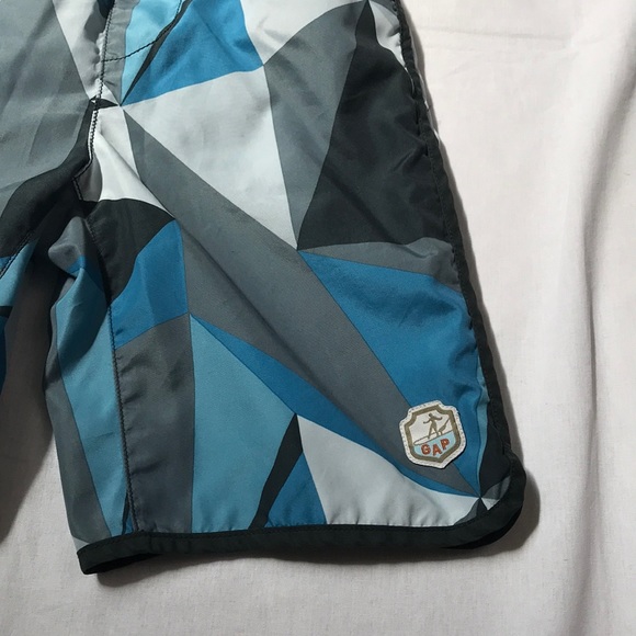 Gap kids swim trunks - Picture 2 of 5